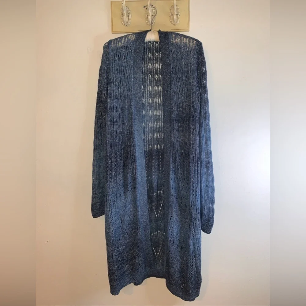 Womens Knit Cardigan Womens Blue Eyelet Long Sleeve Side Slit Sz Lg Fits XL-1X - Picture 6 of 12